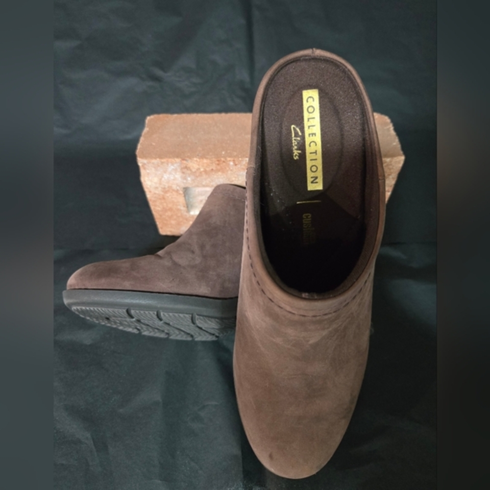 Brown Clarks Suede Block Heel Clogs.